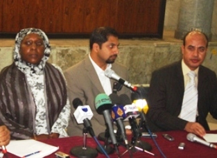 Int’l Observers Denied Access to MB Trial, Al Shater’s Health Deteriorates 